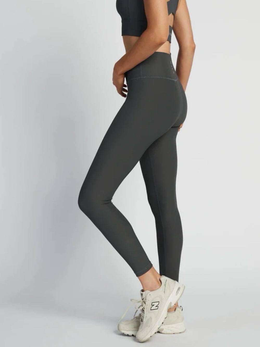Wilo NWOT High-Waist Stretch Performance Legging